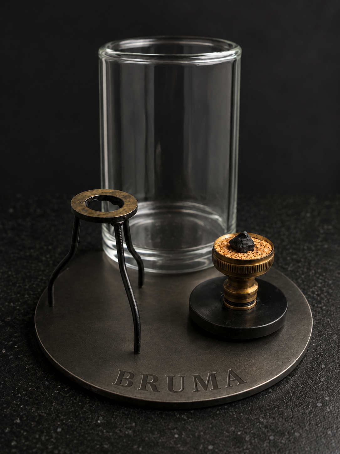Bruma Aufbau mit Stahlplatte, Räucherschale und Eiswürfelhalterung